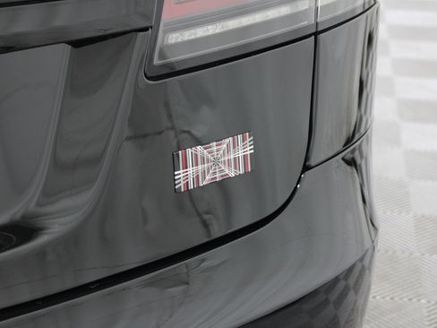 Used 2022 Tesla Model S Plaid image 27