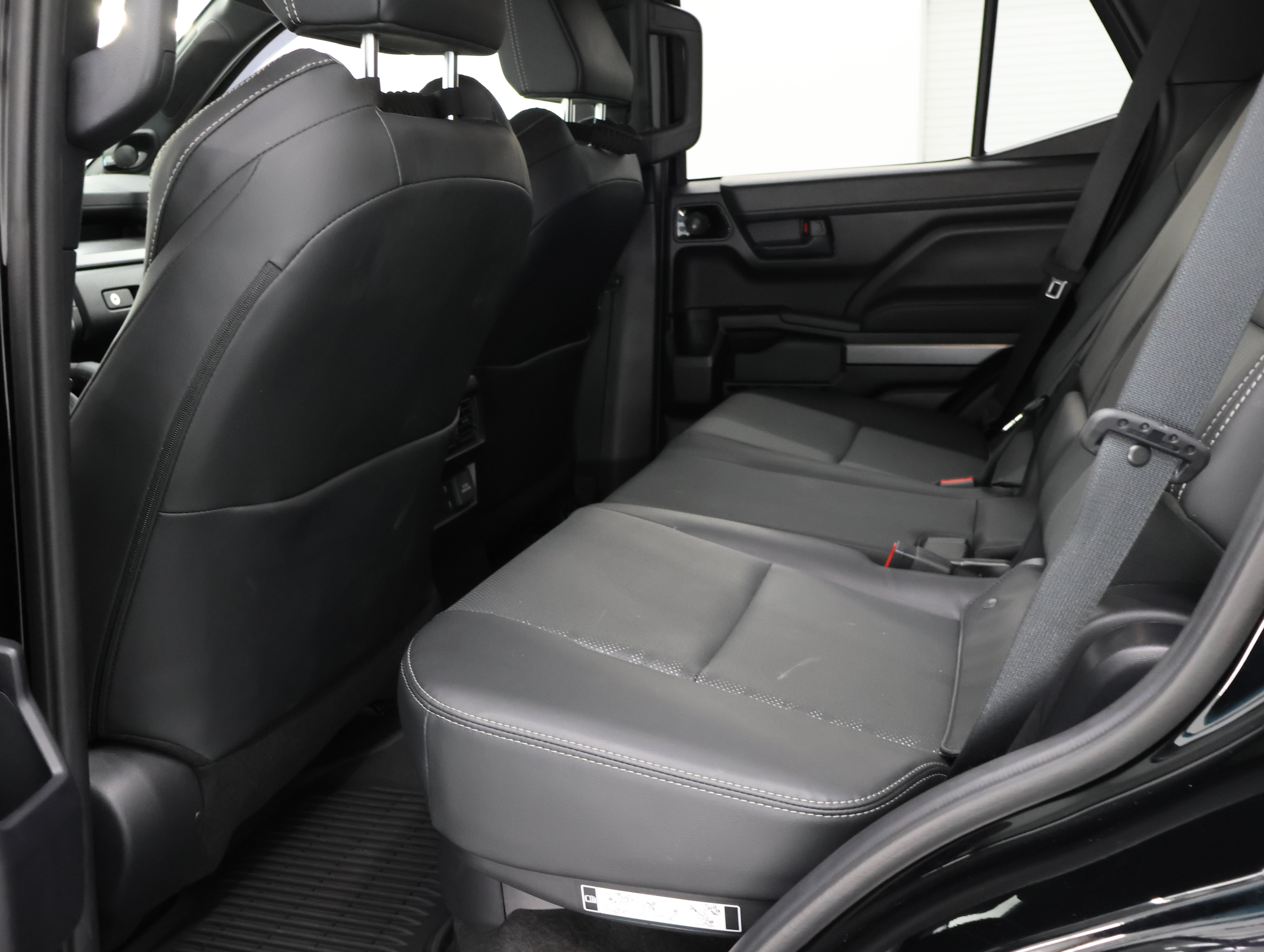 Used 2025 Toyota 4Runner TRD Off-Road Premium AWD/4WD image 9