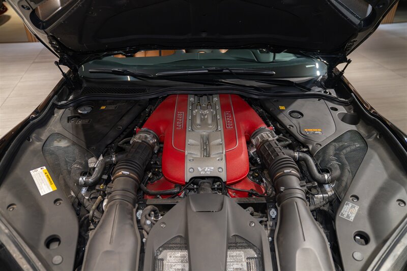 Used 2021 Ferrari 812 GTS RWD image 32