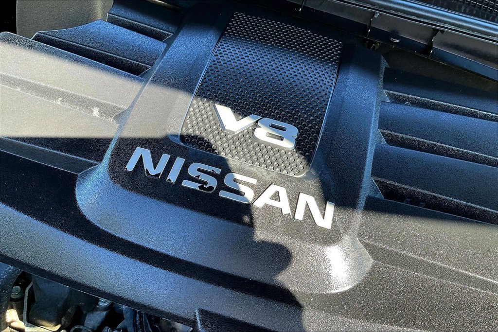 Used 2018 Nissan Titan SV AWD/4WD image 30