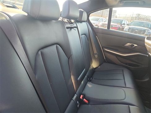 Used 2023 BMW 330i xDrive Sedan w/ Premium Package image 29
