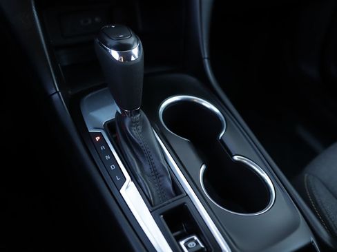 Used 2020 Chevrolet Equinox LT image 17