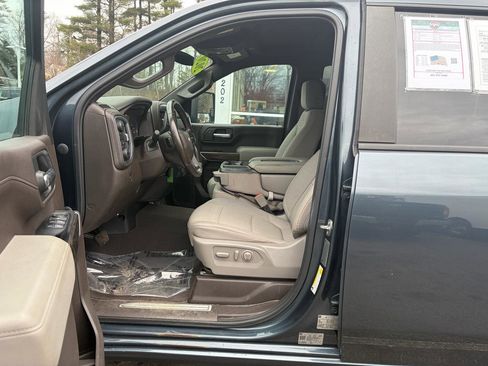 Used 2020 Chevrolet Silverado 2500 LT w/ Fleet Comfort Package image 21