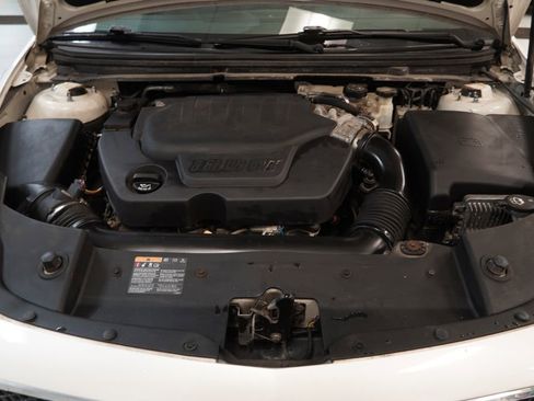 Used 2011 Chevrolet Malibu LT w/ HFV6 Engine Package image 38