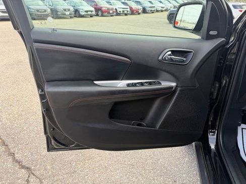 Used 2017 Dodge Journey GT w/ Driver Convenience Group image 13