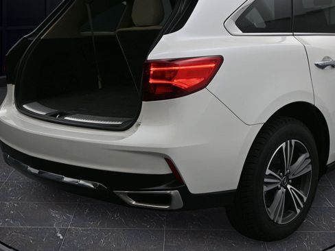 Used 2018 Acura MDX SH-AWD image 16