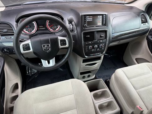 Used 2016 Dodge Grand Caravan SE w/ Quick Order Package 29E SE FWD image 21