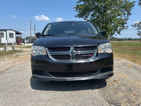 Used 2019 Dodge Grand Caravan SE w/ UConnect Hands-Free Group FWD image 25