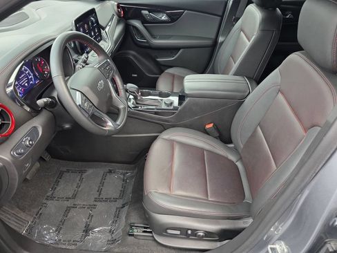 Used 2025 Chevrolet Blazer RS w/ Driver Confidence II Package FWD image 9