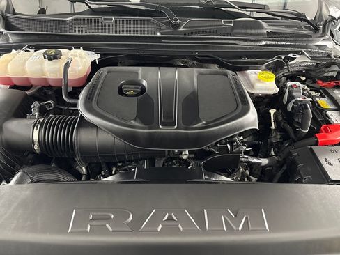 Used 2025 RAM 1500 Big Horn AWD/4WD image 34