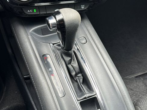 Used 2018 Honda HR-V LX image 26