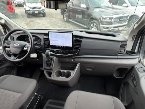 Used 2024 Ford Transit 350 XLT image 21