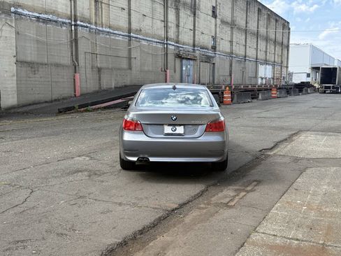 Used 2007 BMW 530xi Sedan AWD/4WD image 8