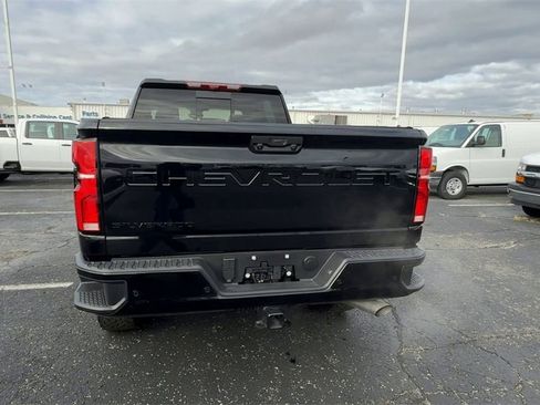 Used 2025 Chevrolet Silverado 2500 LT w/ Trail Boss Package image 7