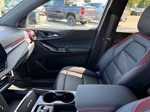 Used 2026 Chevrolet Equinox RS w/ LPO, Floor Liner Package AWD/4WD image 20