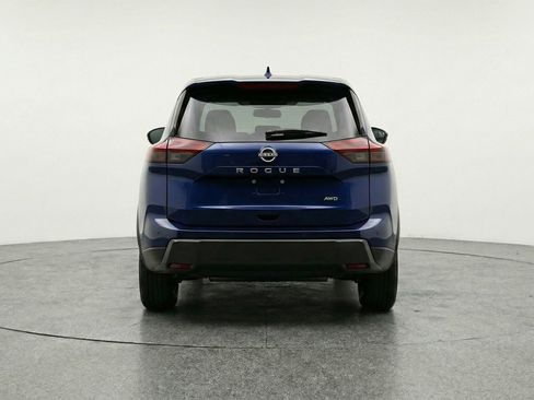 Used 2025 Nissan Rogue SV image 7