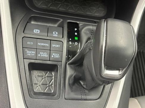 Used 2025 Toyota RAV4 XLE Premium w/ Weather Package AWD/4WD image 34
