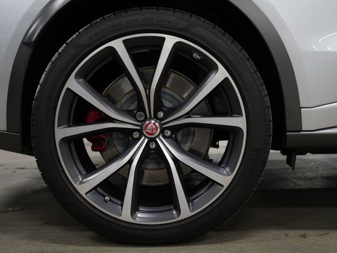 Used 2019 Jaguar F-PACE SVR AWD/4WD image 35