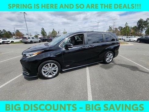 Used 2021 Toyota Sienna Platinum image 6
