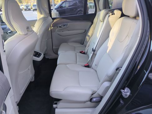 Used 2023 Volvo XC90 B5 Plus w/ Protection Package Premier image 27
