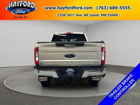Used 2017 Ford F250 Lariat w/ Lariat Value Package AWD/4WD image 4