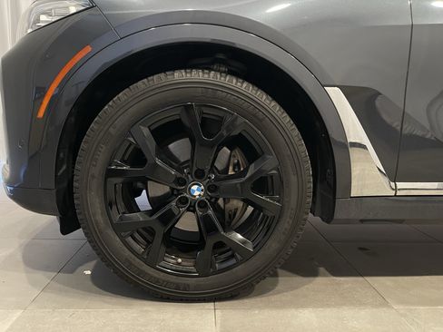 Used 2021 BMW X7 xDrive40i w/ Premium Package AWD/4WD image 7