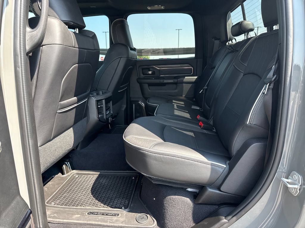 Used 2026 RAM 3500 Limited AWD/4WD image 29