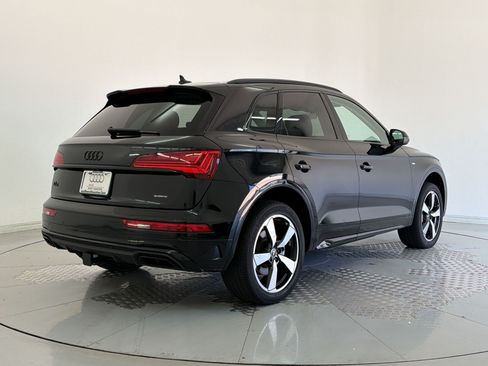 Used 2023 Audi Q5 2.0T Premium Plus w/ Premium Plus Package AWD/4WD image 9