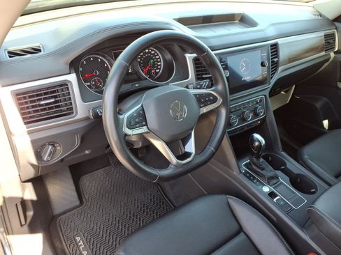 Used 2021 Volkswagen Atlas SE FWD image 23