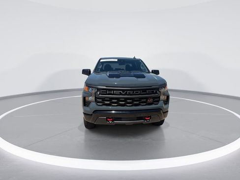 Used 2025 Chevrolet Silverado 1500 Custom Trail Boss AWD/4WD image 3