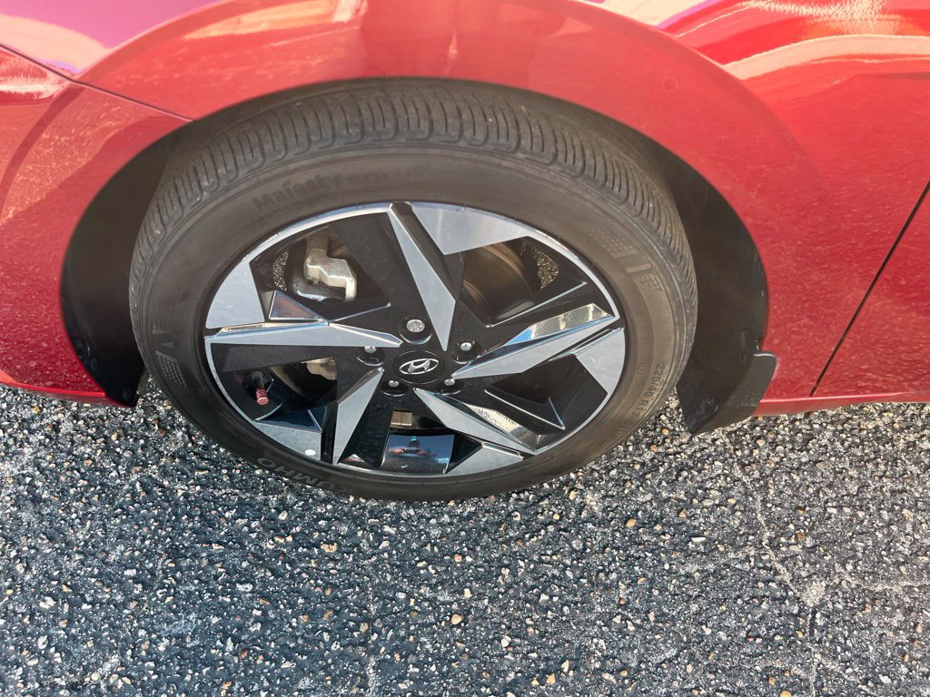 Used 2023 Hyundai Elantra Limited FWD image 45