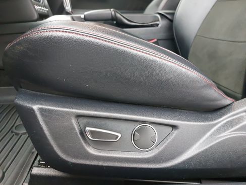 Used 2016 Ford Mustang GT Premium w/ Equipment Group 401A RWD image 30