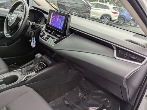 Used 2023 Toyota Corolla LE image 6
