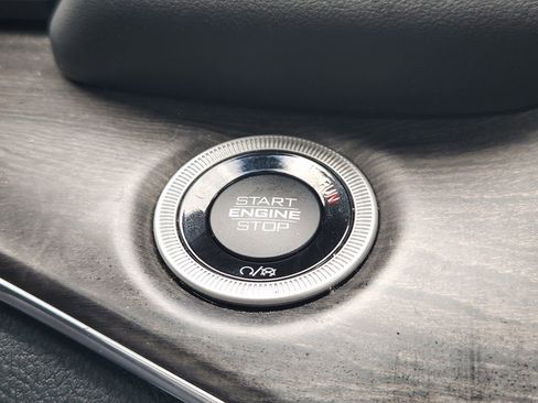 Used 2023 Jeep Grand Cherokee L Overland w/ Rear Seat Video Group I image 21