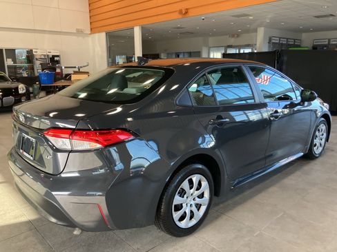 Used 2024 Toyota Corolla LE image 5