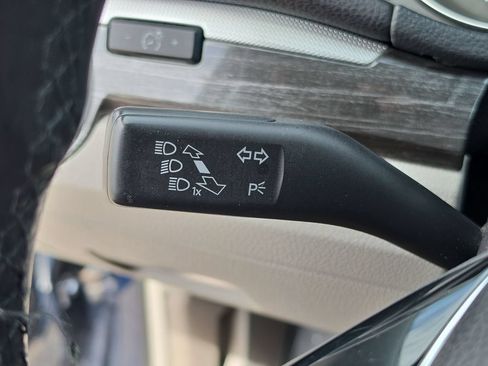 Used 2018 Volkswagen Passat 2.0T SE FWD image 17