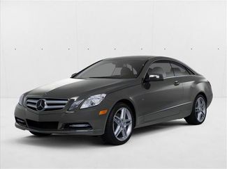Used 2011 Mercedes-Benz E 550 Coupe video 1