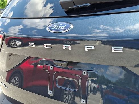 Certified 2022 Ford Escape SEL AWD/4WD image 31