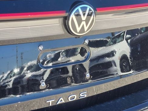 New 2026 Volkswagen Taos SEL AWD/4WD image 9