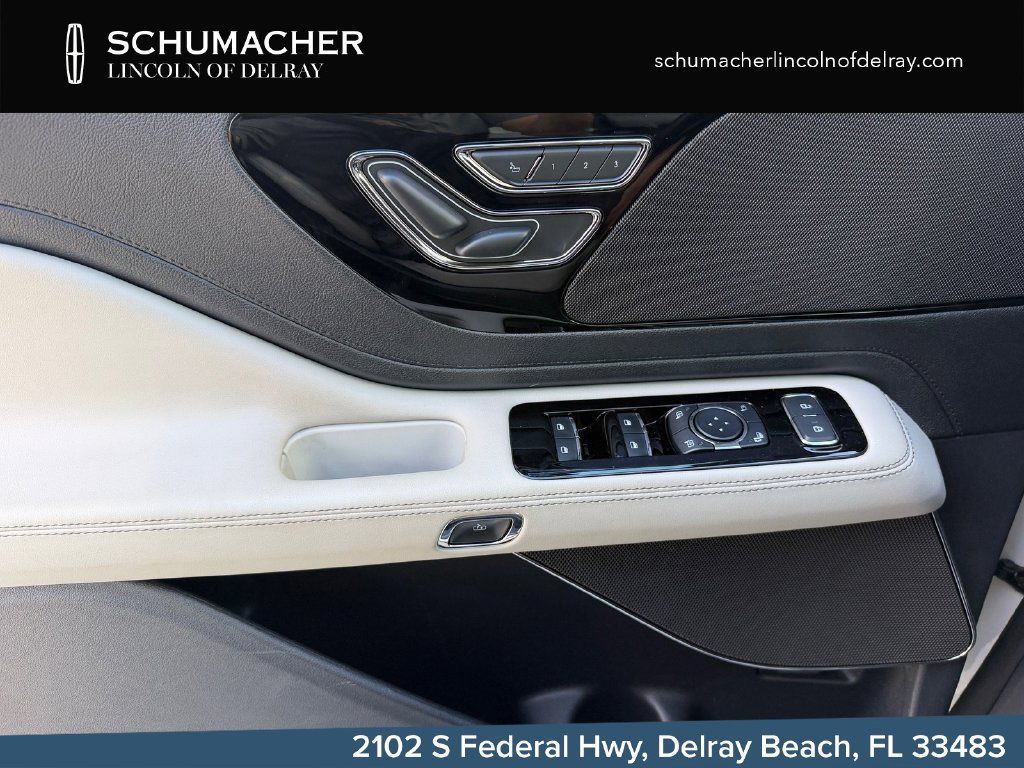 New 2027 Lincoln Aviator 2WD image 26