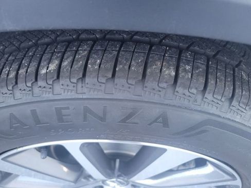 Used 2025 Acura MDX FWD w/ Technology Package image 11