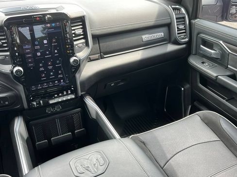 Used 2025 RAM 3500 Laramie AWD/4WD image 35