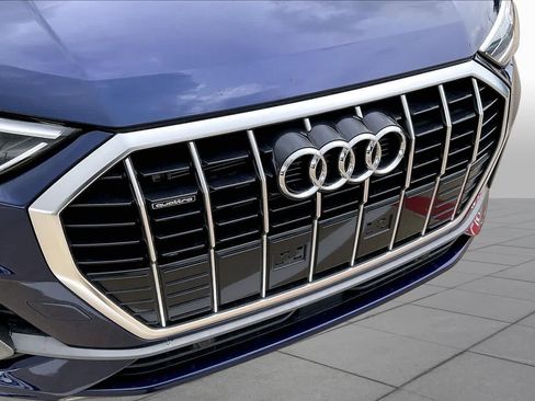 Certified 2025 Audi Q3 2.0T Premium w/ Convenience Package AWD/4WD image 29