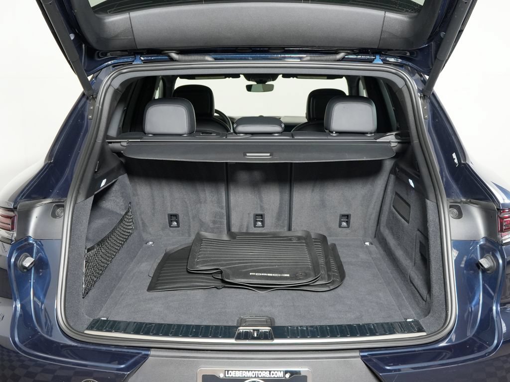 Certified 2024 Porsche Cayenne AWD/4WD image 45