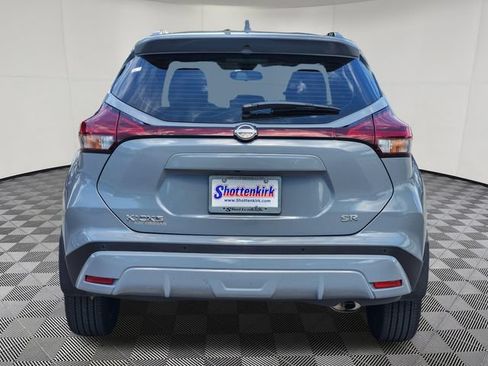 Used 2024 Nissan Kicks SR w/ SR Premium Package FWD image 7