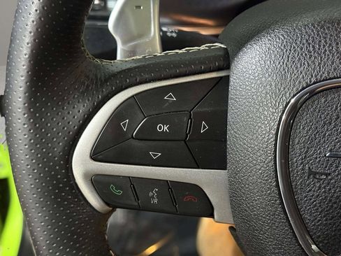 Used 2015 Dodge Challenger SRT w/ Technology Group image 10