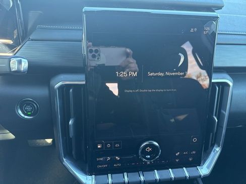 New 2026 GMC Acadia Elevation image 15