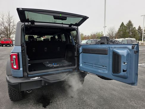 New 2025 Ford Bronco Badlands image 10
