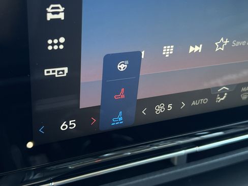 New 2026 Lincoln Nautilus Premier w/ Equipment Group 102A image 21