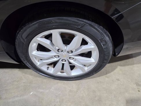 Used 2019 Chevrolet Impala LT FWD image 22